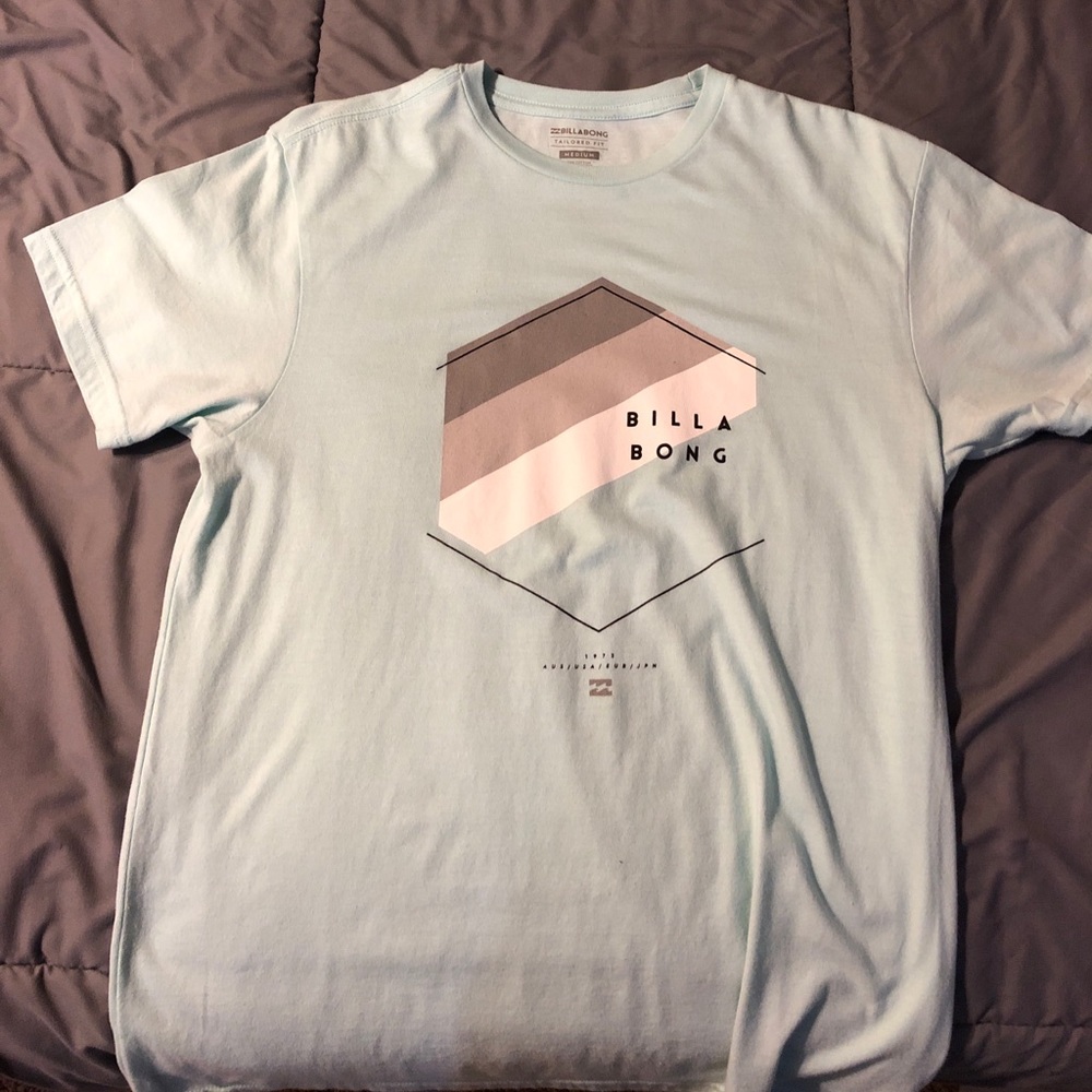 Billabong T-shirt size medium